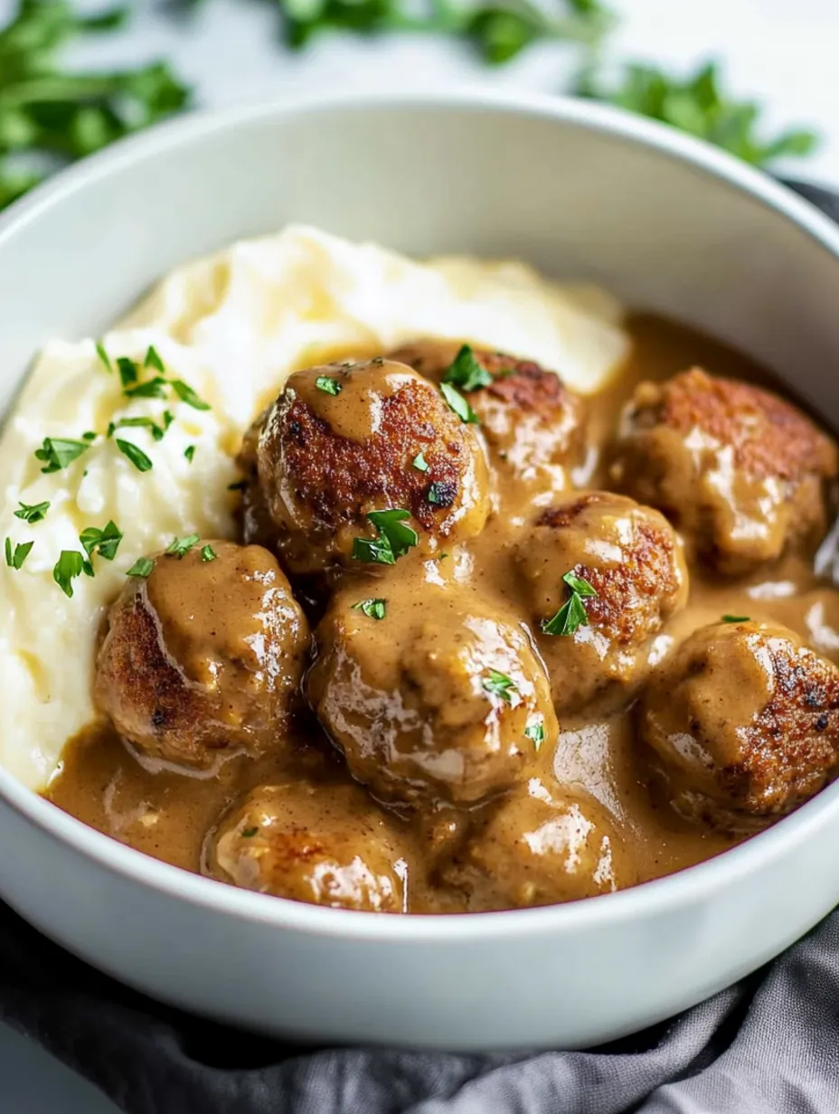 Köttbullar mit cremiger Soße
