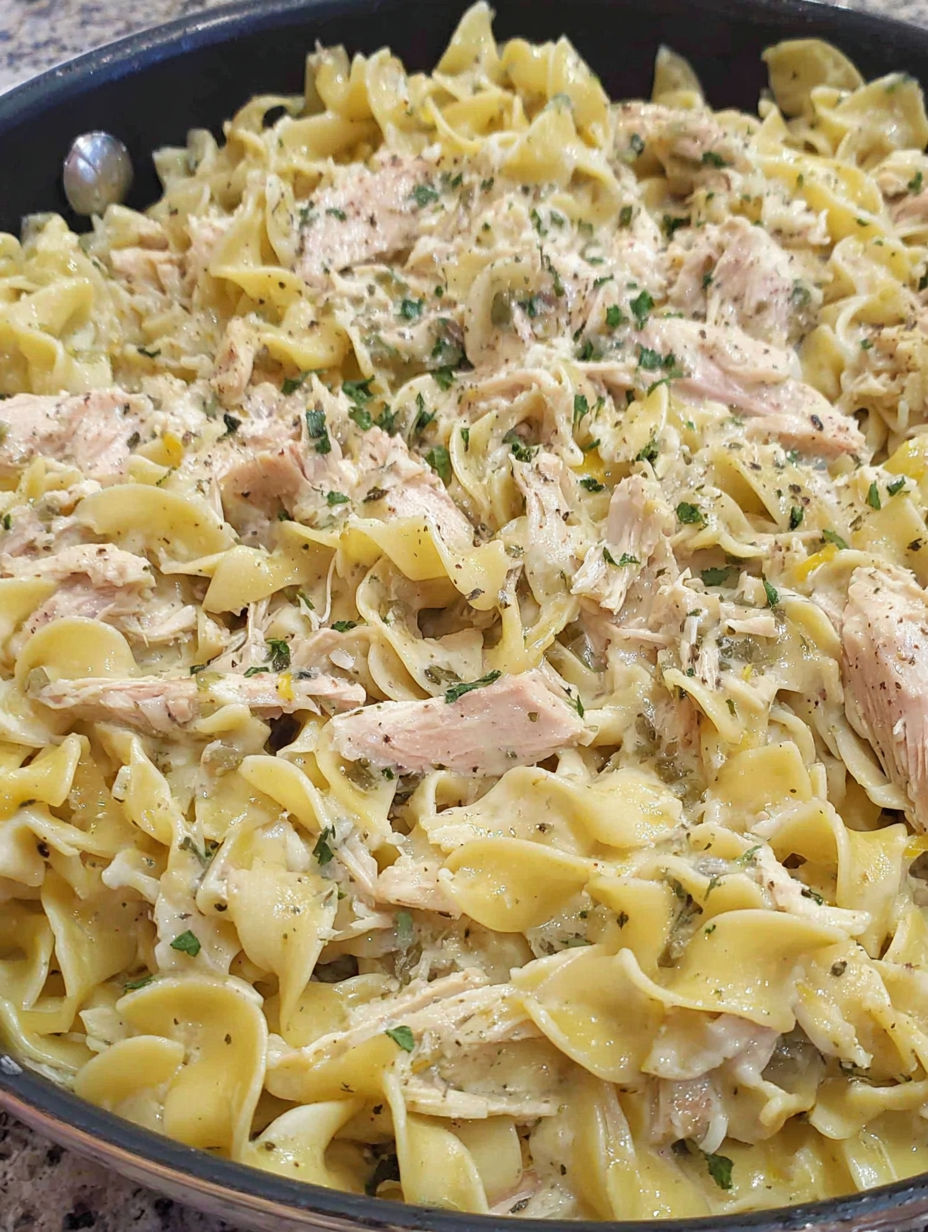 A creamy cafeteria noodles with chicken recipe.