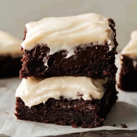 Schoko Brownies mit Creme