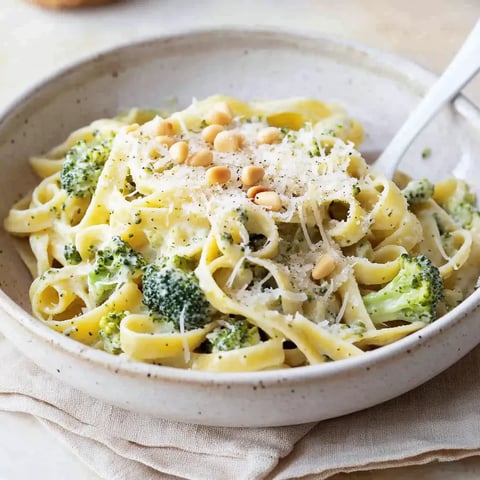 Brokkoli-Pasta mit Cremiger Sauce