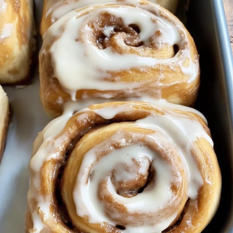 Zimtschnecken Biscoff Topping