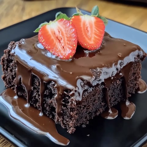 Weicher Schokokuchen mit Glasur