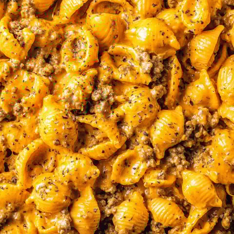 Hamburger Helfer mit Makkaroni und Fleisch.